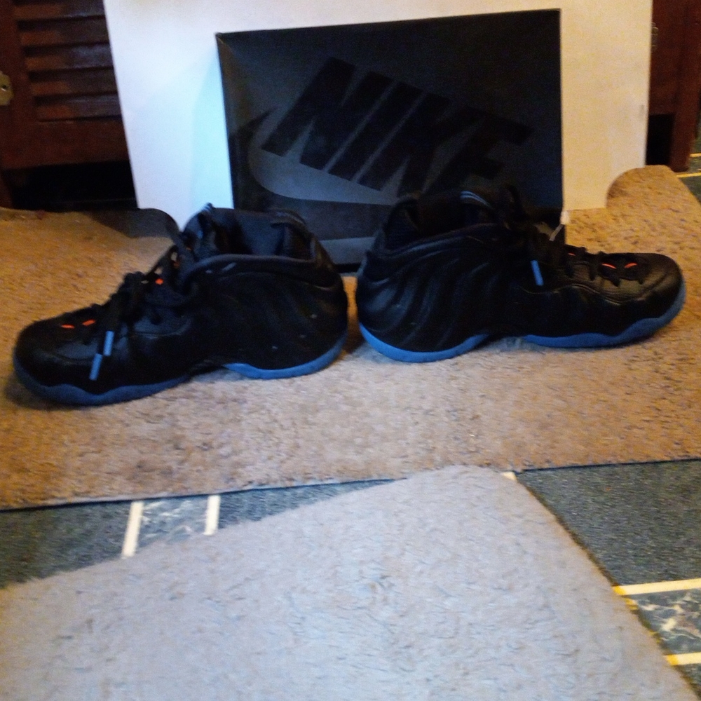 Nike air foamposite pro black, battle blue, orange size 10 5 Brand New - Picture 6 of 6